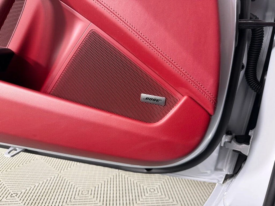 2025 Porsche 911 - Image 22 of 29
