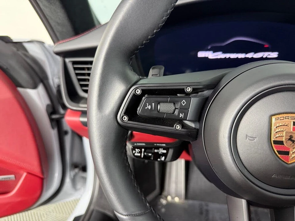 2025 Porsche 911 - Image 28 of 29