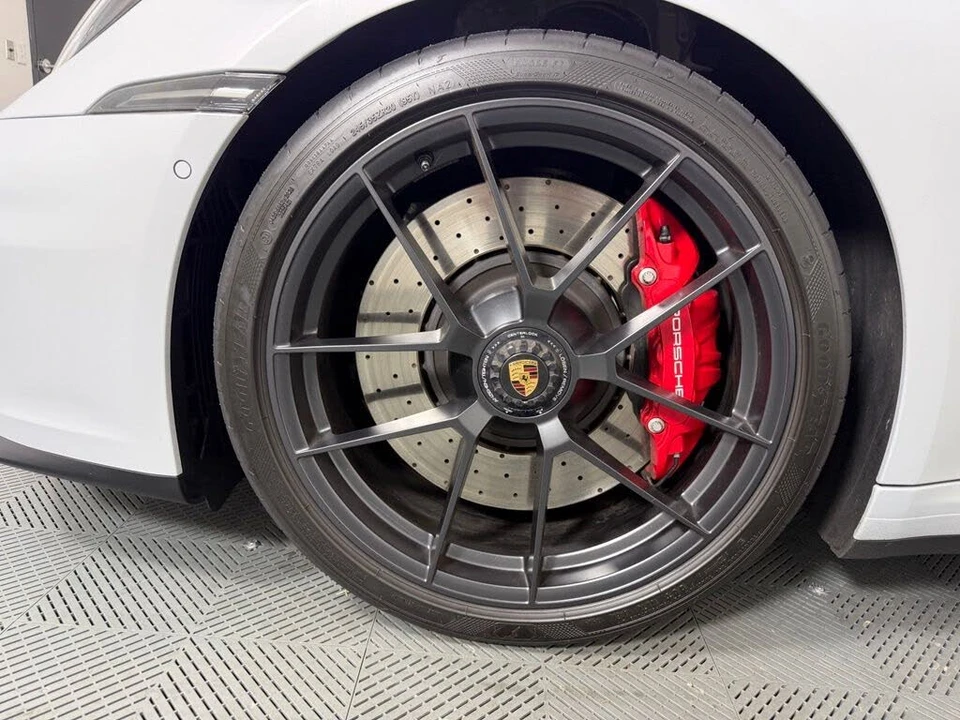 2025 Porsche 911 - Image 11 of 29