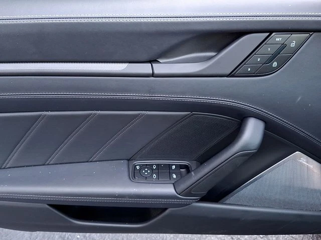 2025 Porsche 992 Carrera GTS - Image 16 of 31