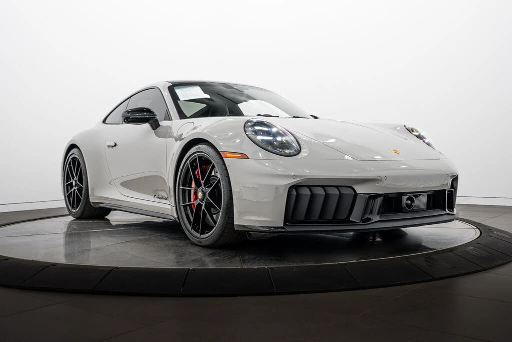 2025 Porsche 911 - Image 9 of 28