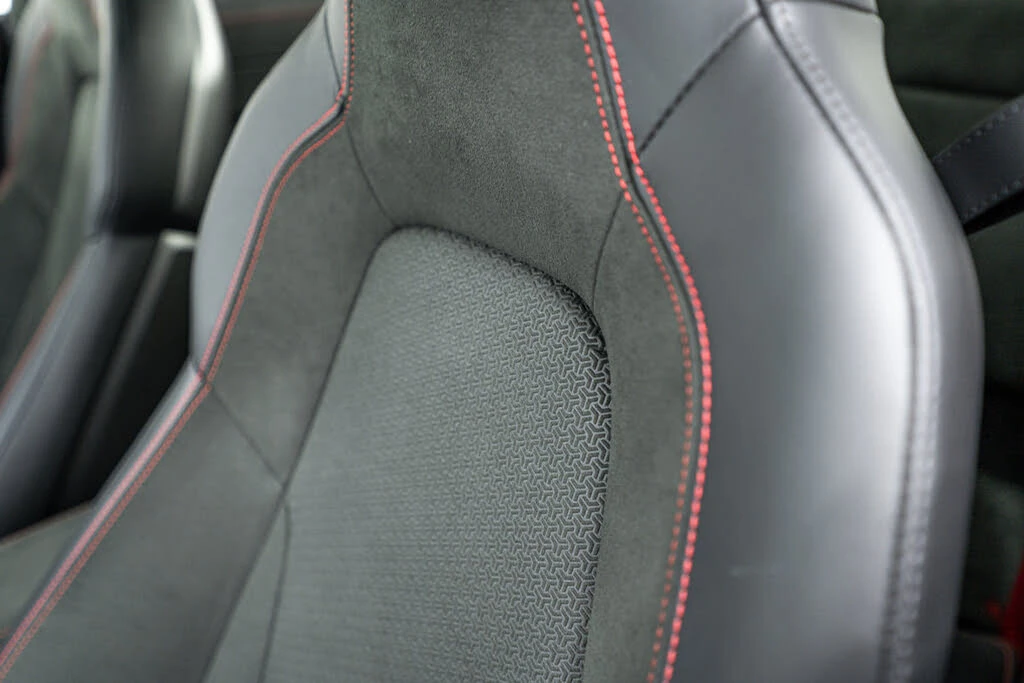 2025 Porsche 911 - Image 26 of 28