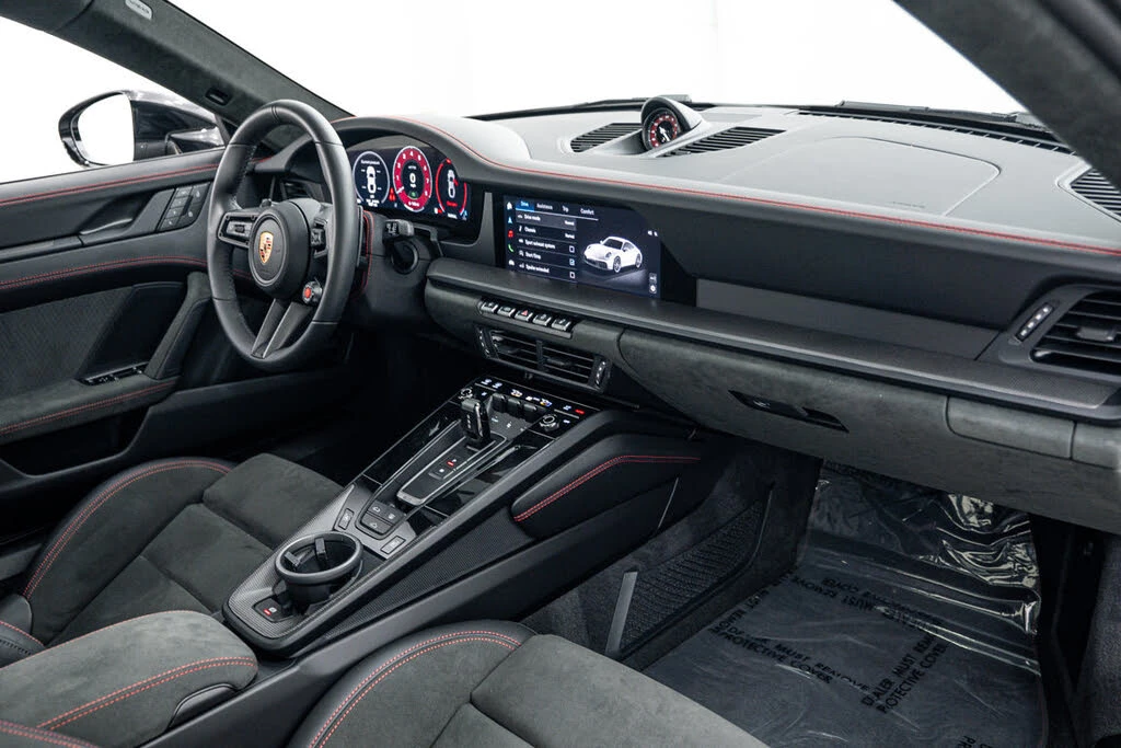 2025 Porsche 911 - Image 12 of 28