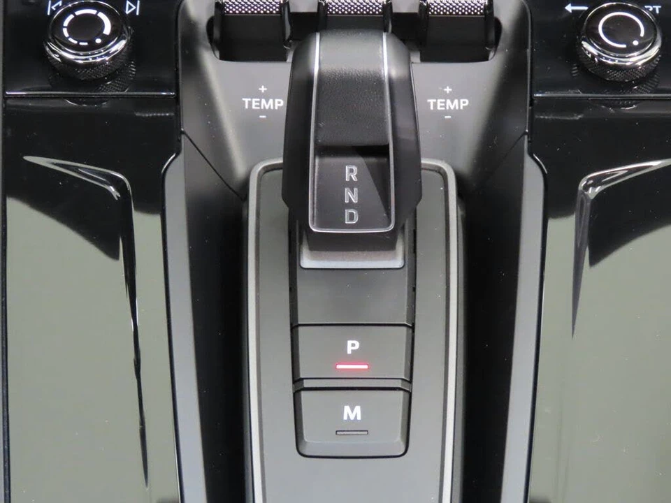 2025 Porsche 992 Carrera GTS - Image 28 of 31