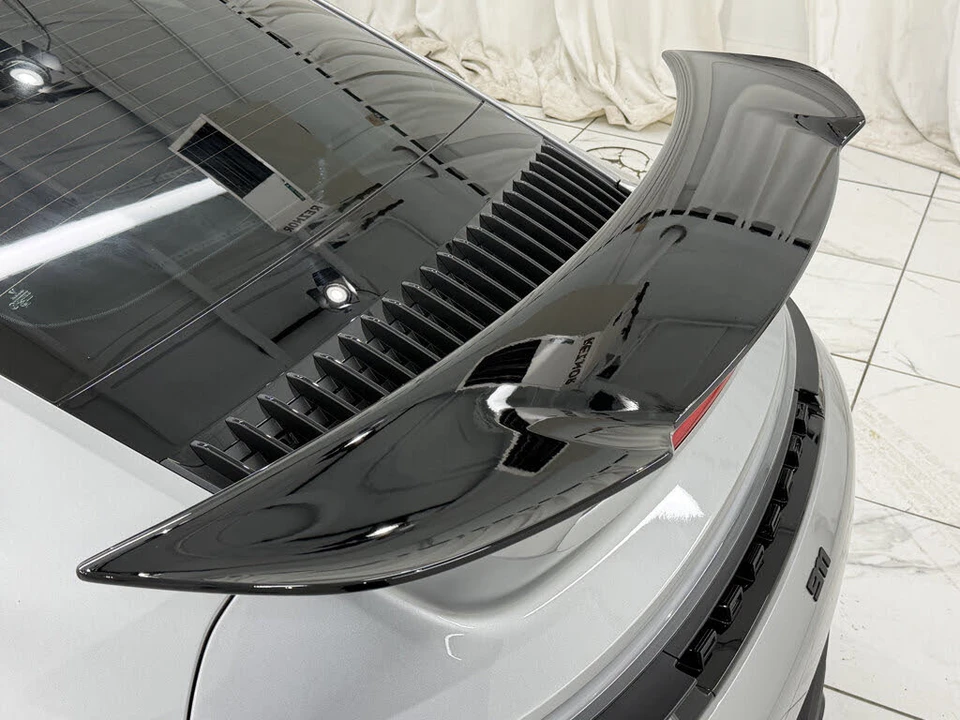 2025 Porsche 911 - Image 22 of 31