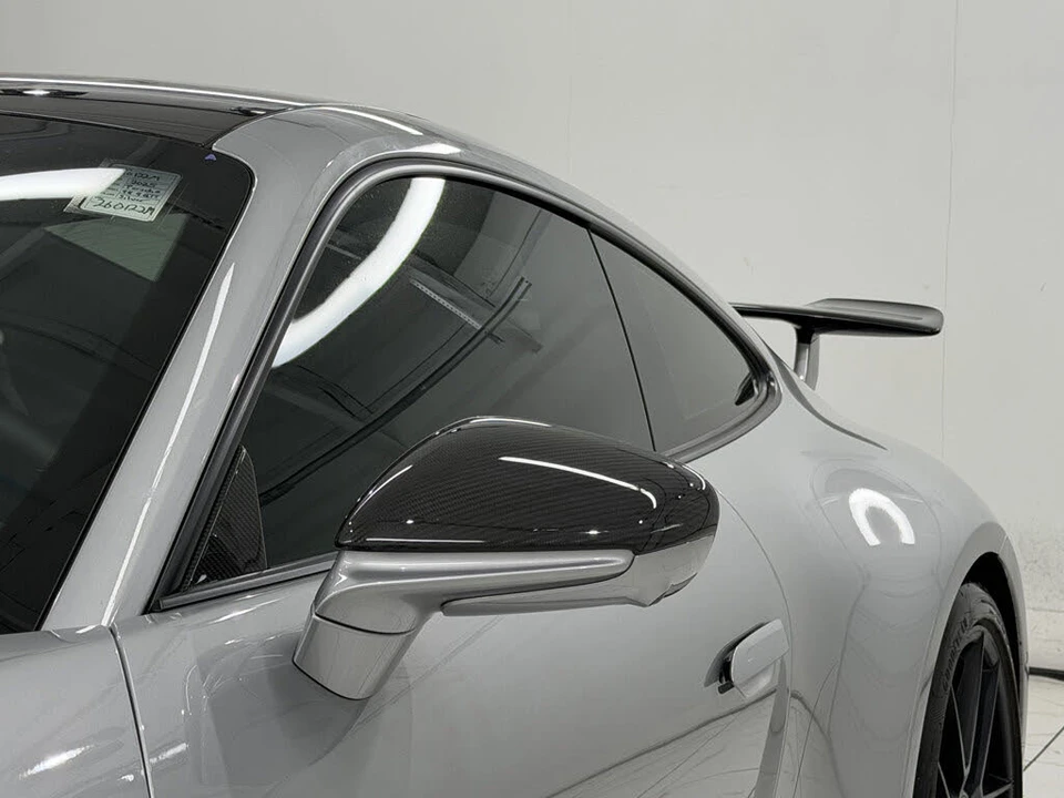 2025 Porsche 911 - Image 18 of 31