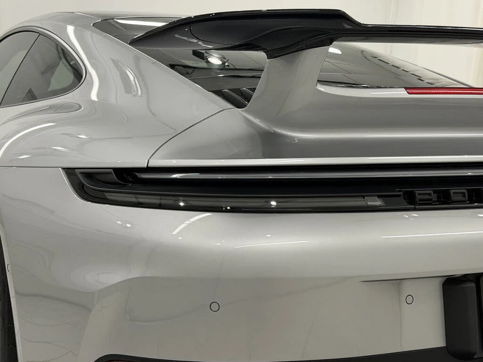 2025 Porsche 911 - Image 21 of 31