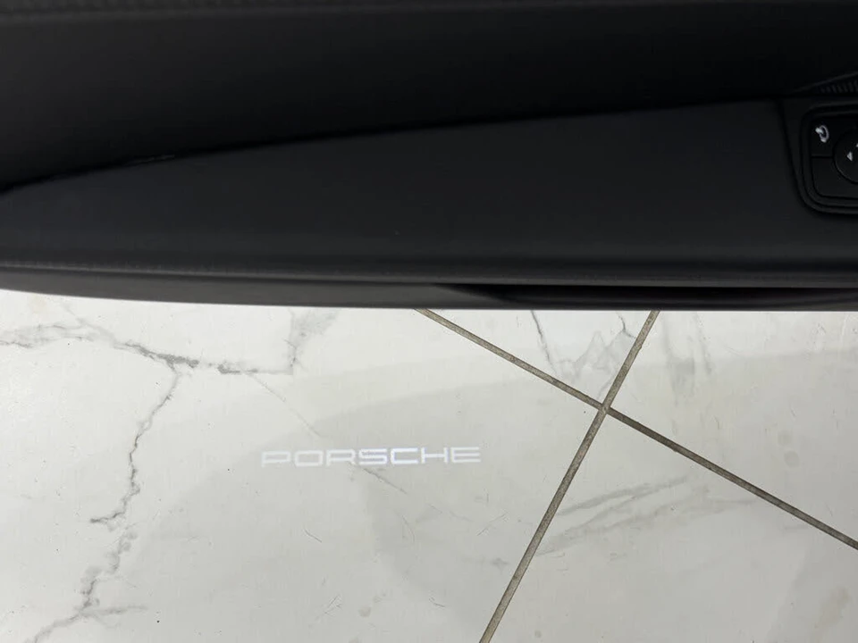 2025 Porsche 911 - Image 28 of 31