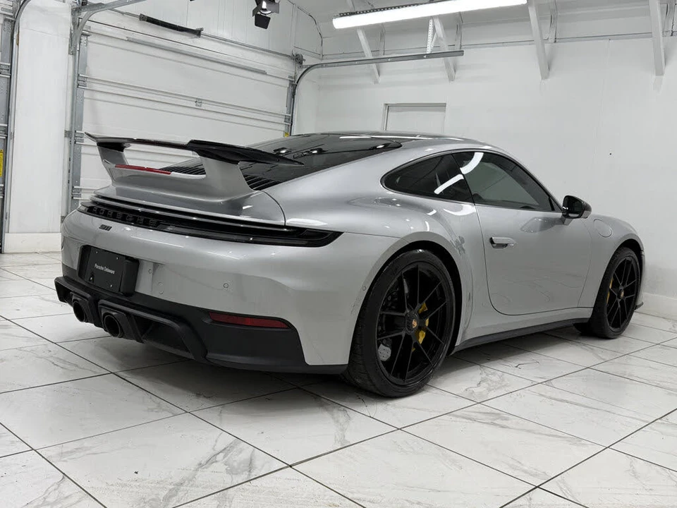 2025 Porsche 911 - Image 11 of 31