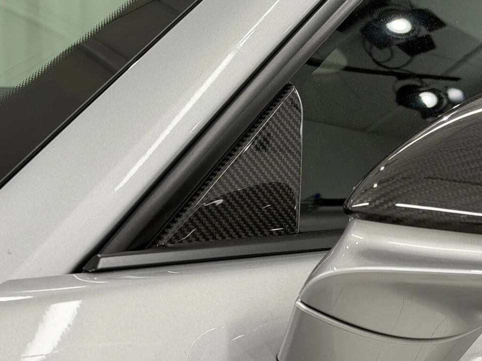 2025 Porsche 911 - Image 20 of 31