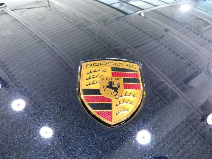 2025 Porsche 992 Carrera GTS - Image 9 of 20