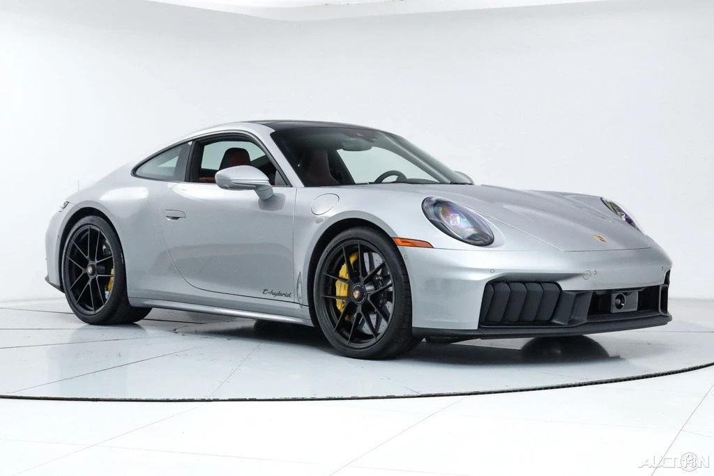 2025 Porsche 992 Carrera GTS - Image 8 of 21