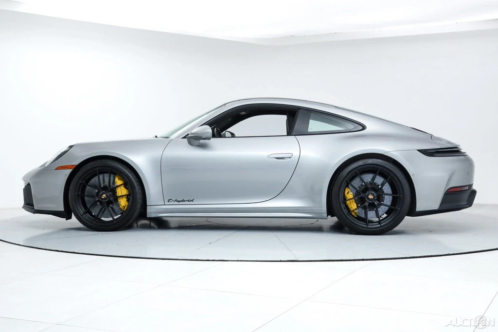 2025 Porsche 992 Carrera GTS - Image 3 of 21