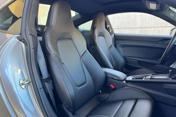 2025 Porsche 992 Carrera GTS - Image 4 of 8