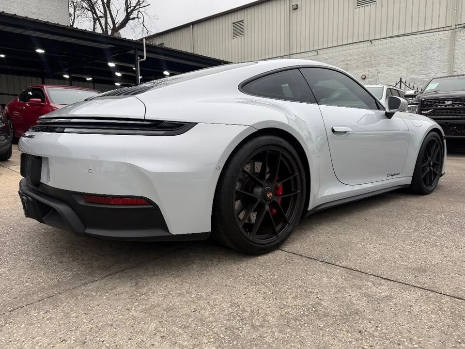 2025 Porsche 911 - Image 4 of 20