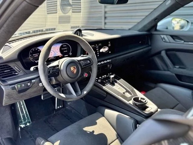 2025 Porsche 911 - Image 5 of 5