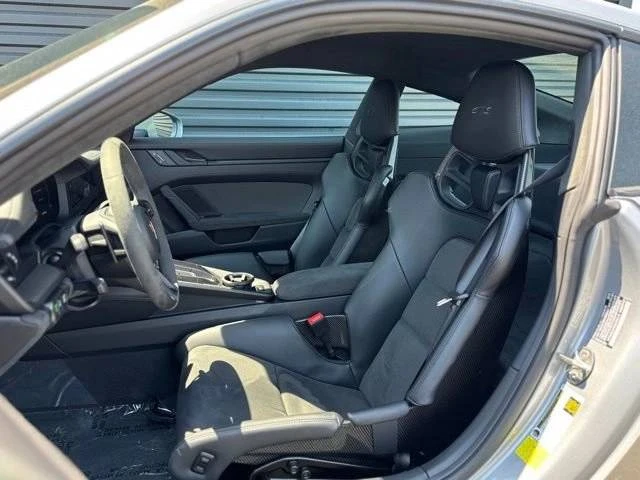 2025 Porsche 911 - Image 4 of 5