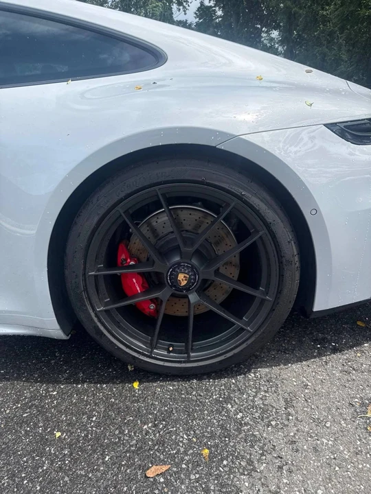 2025 Porsche 911 - Image 5 of 5