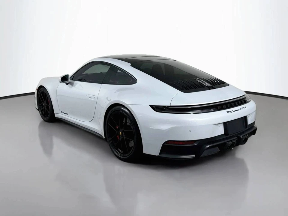 2025 Porsche 911 - Image 3 of 5