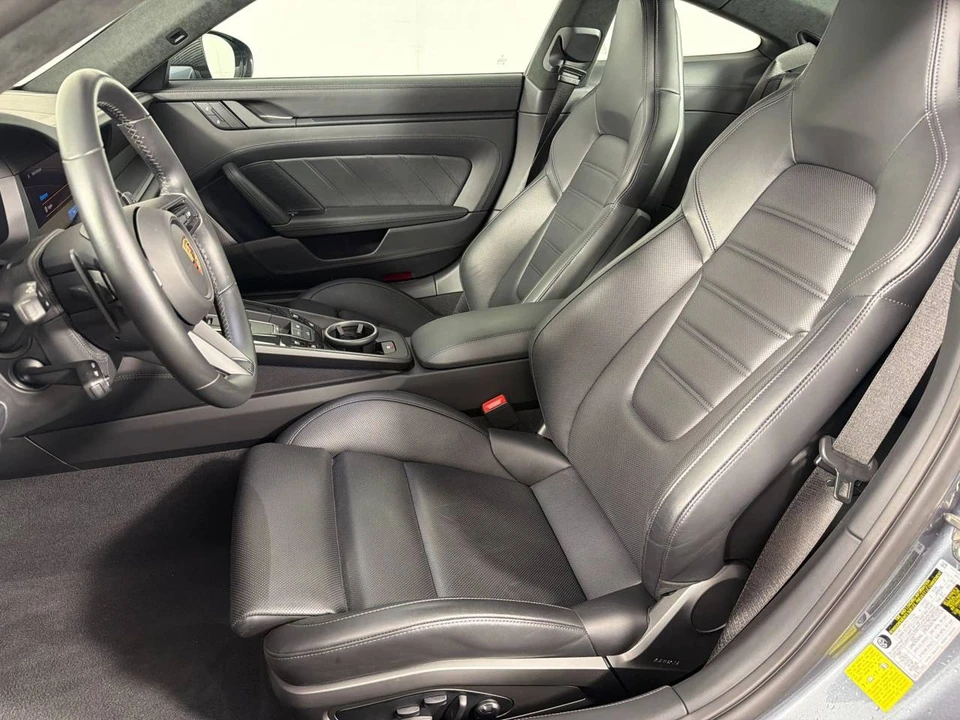 2025 Porsche 911 - Image 5 of 5