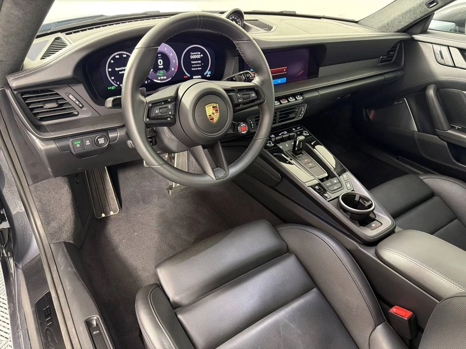 2025 Porsche 911 - Image 4 of 5
