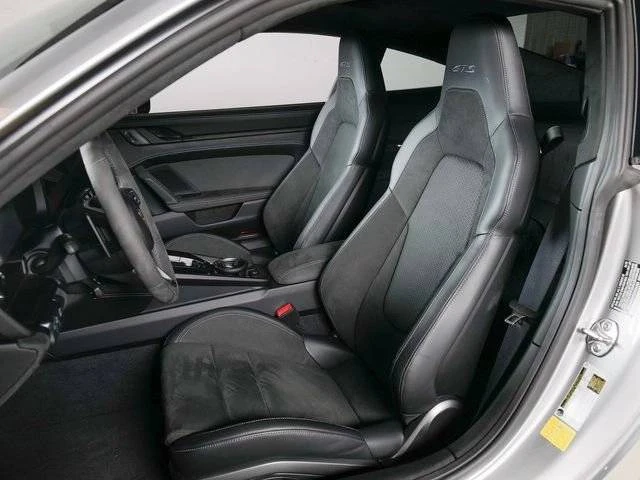 2025 Porsche 911 - Image 5 of 5