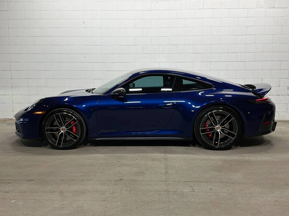 2025 Porsche 911 - Image 2 of 4