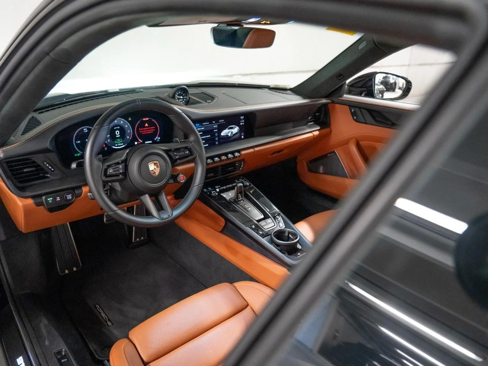 2025 Porsche 911 - Image 5 of 29