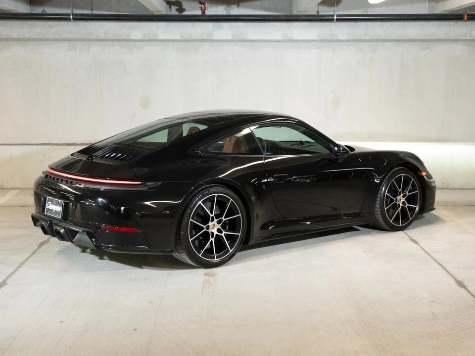 2025 Porsche 911 - Image 10 of 29