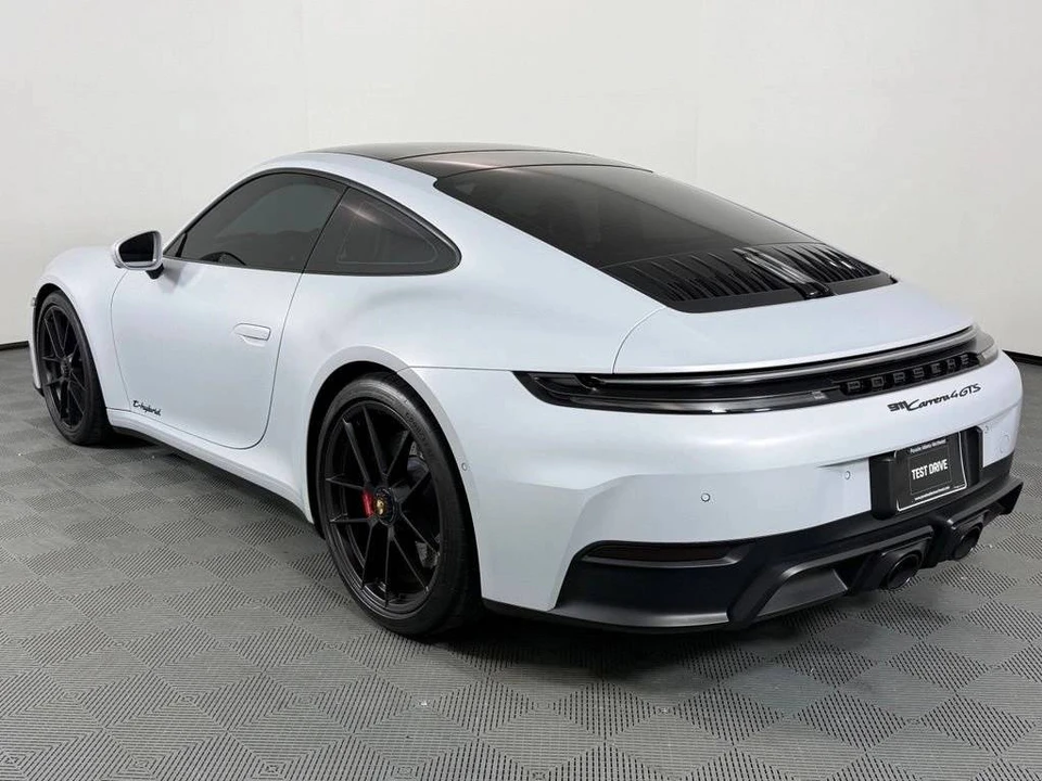 2025 Porsche 911 - Image 3 of 5