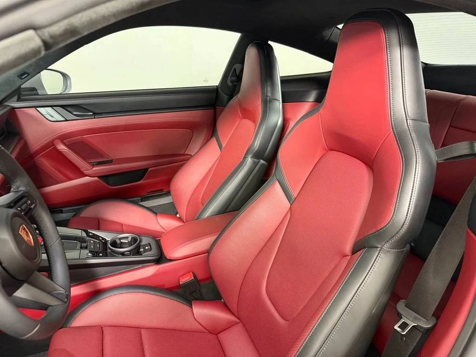 2025 Porsche 911 - Image 5 of 5