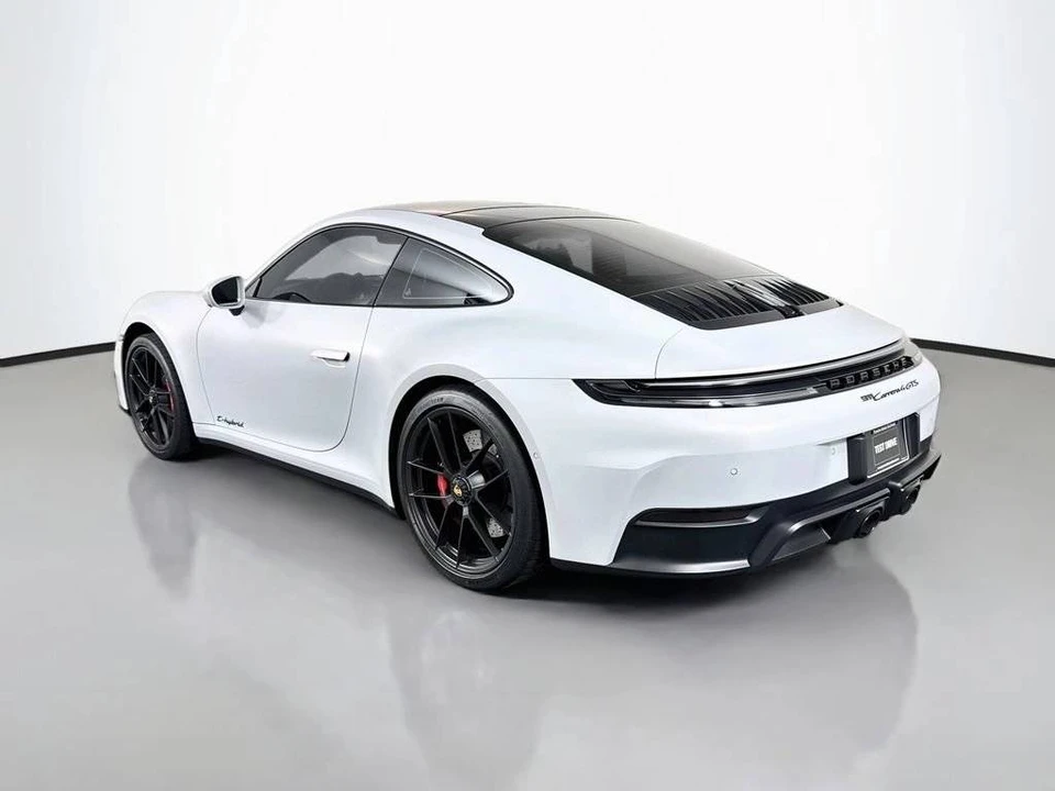 2025 Porsche 911 - Image 3 of 4