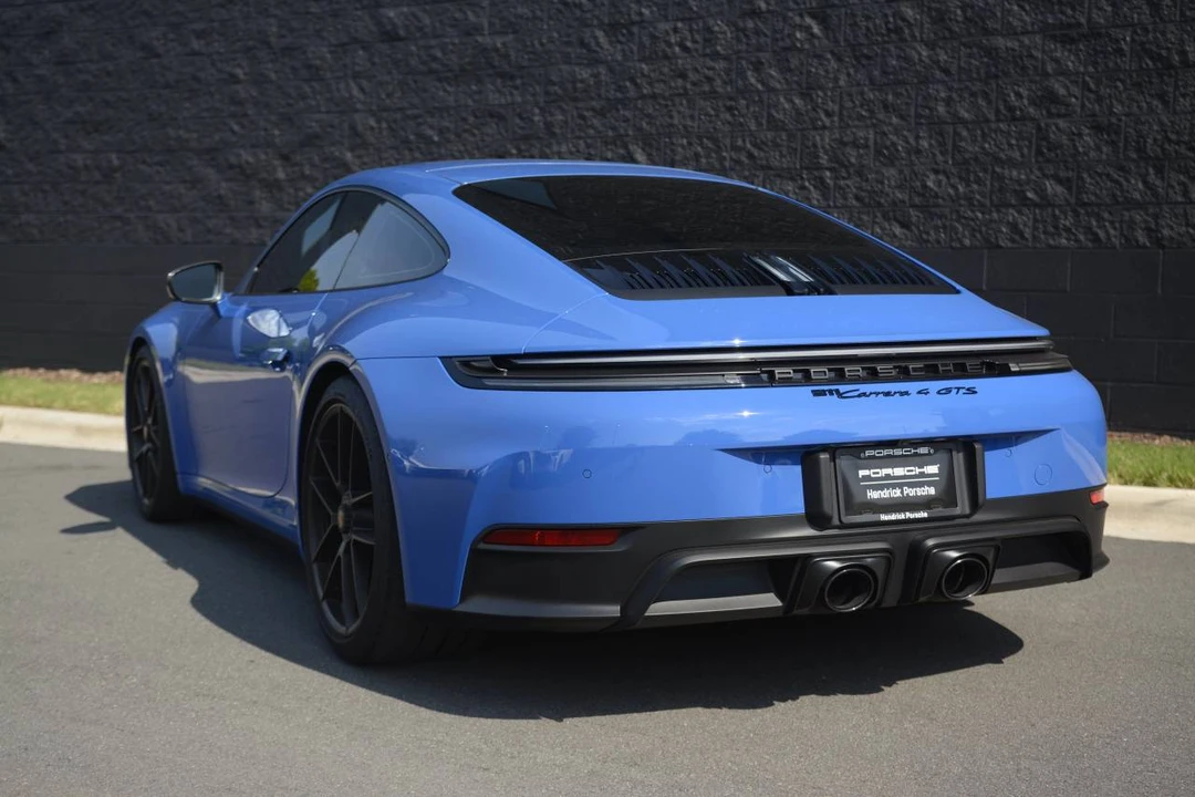 2025 Porsche 911 - Image 3 of 5