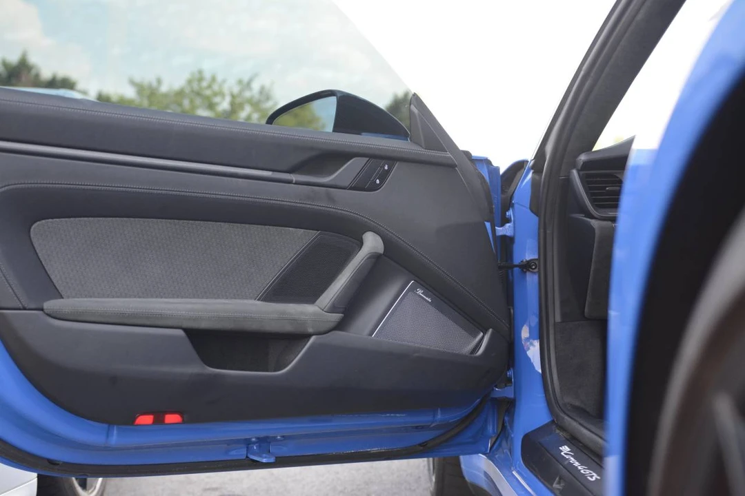 2025 Porsche 911 - Image 4 of 5