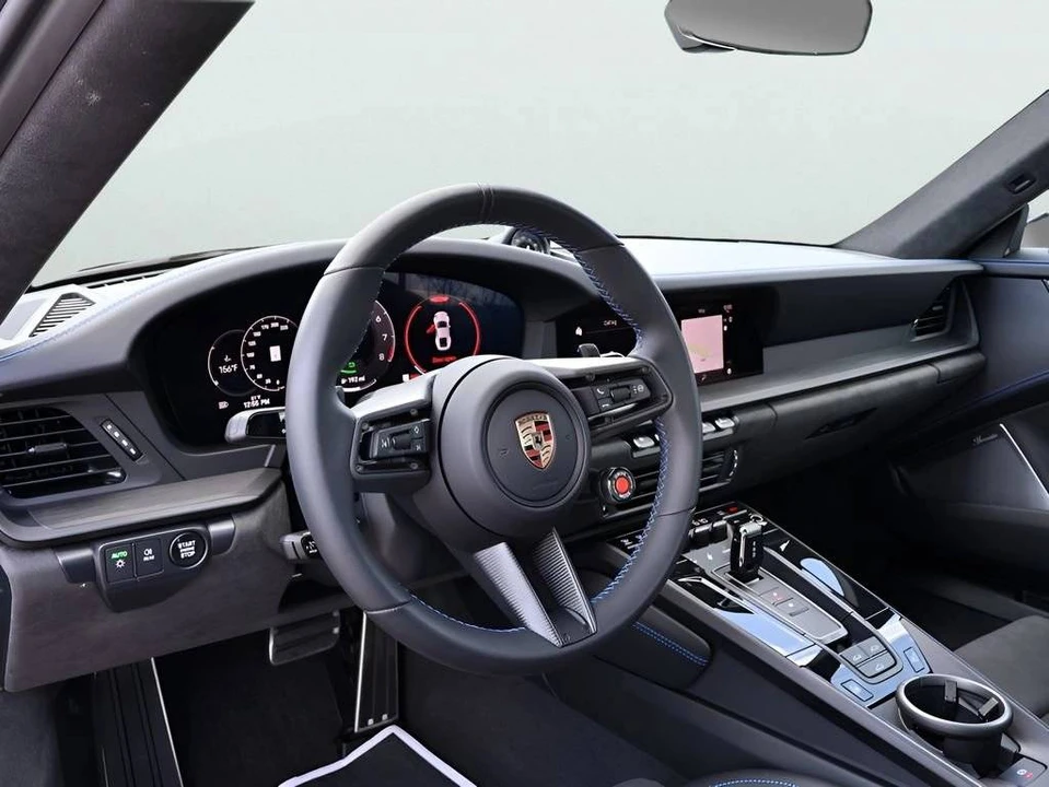 2025 Porsche 911 - Image 4 of 5