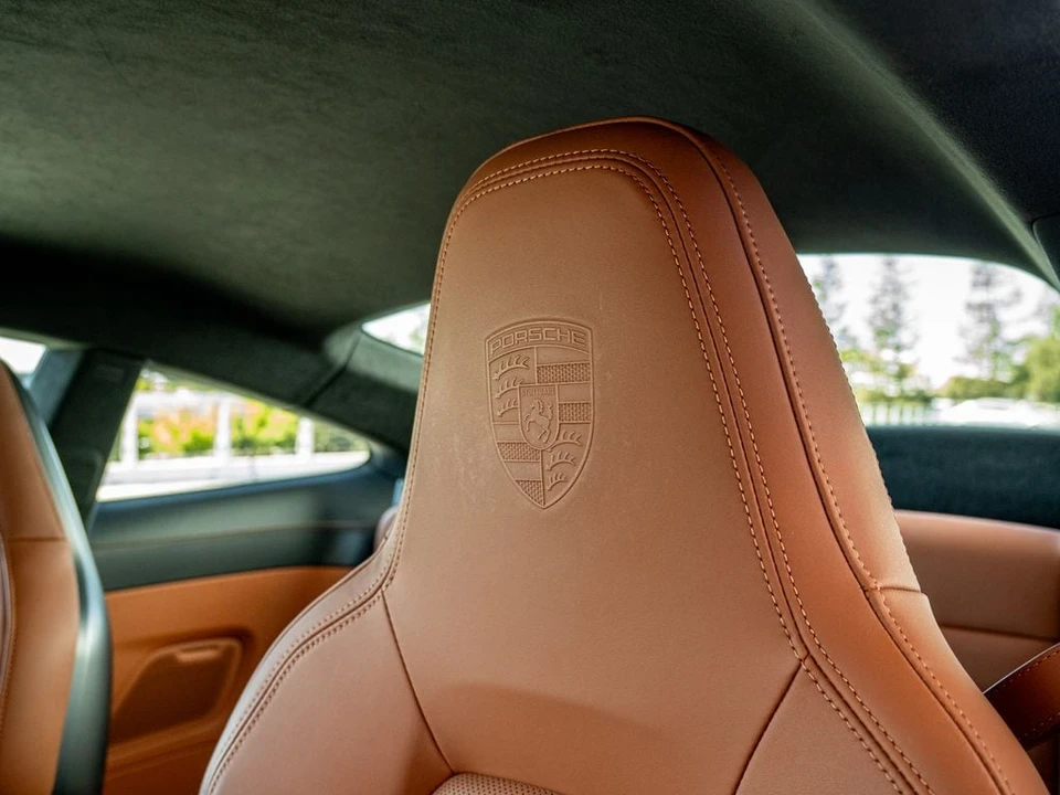 2025 Porsche 911 - Image 8 of 30