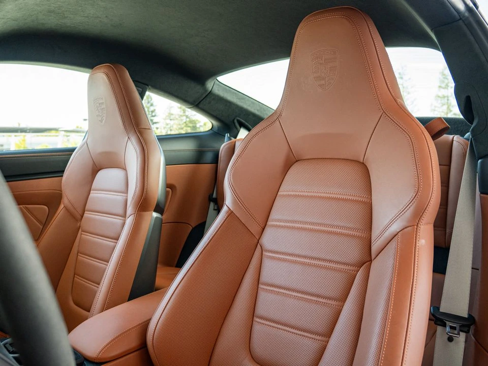 2025 Porsche 911 - Image 5 of 30