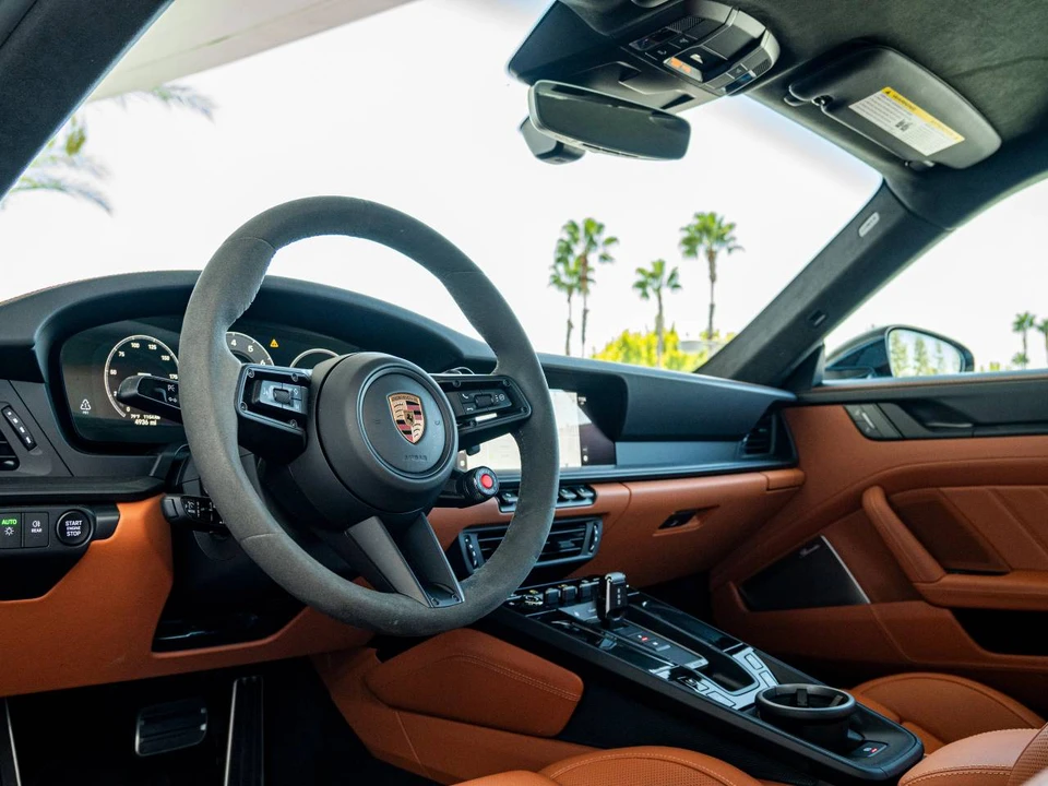 2025 Porsche 911 - Image 4 of 4