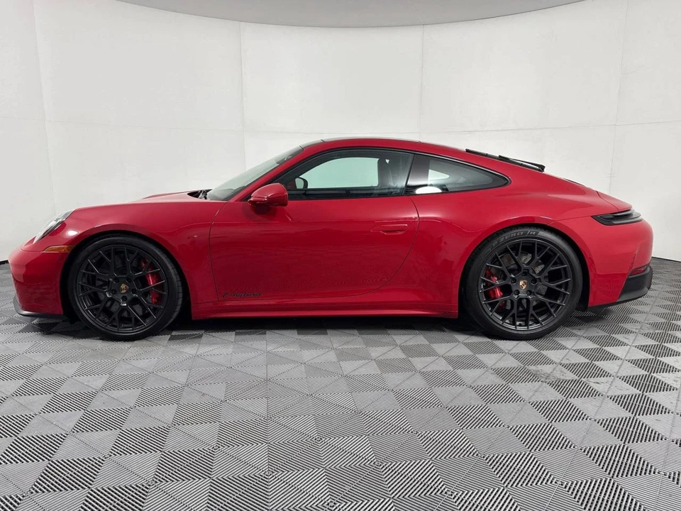 2025 Porsche 911 - Image 2 of 5