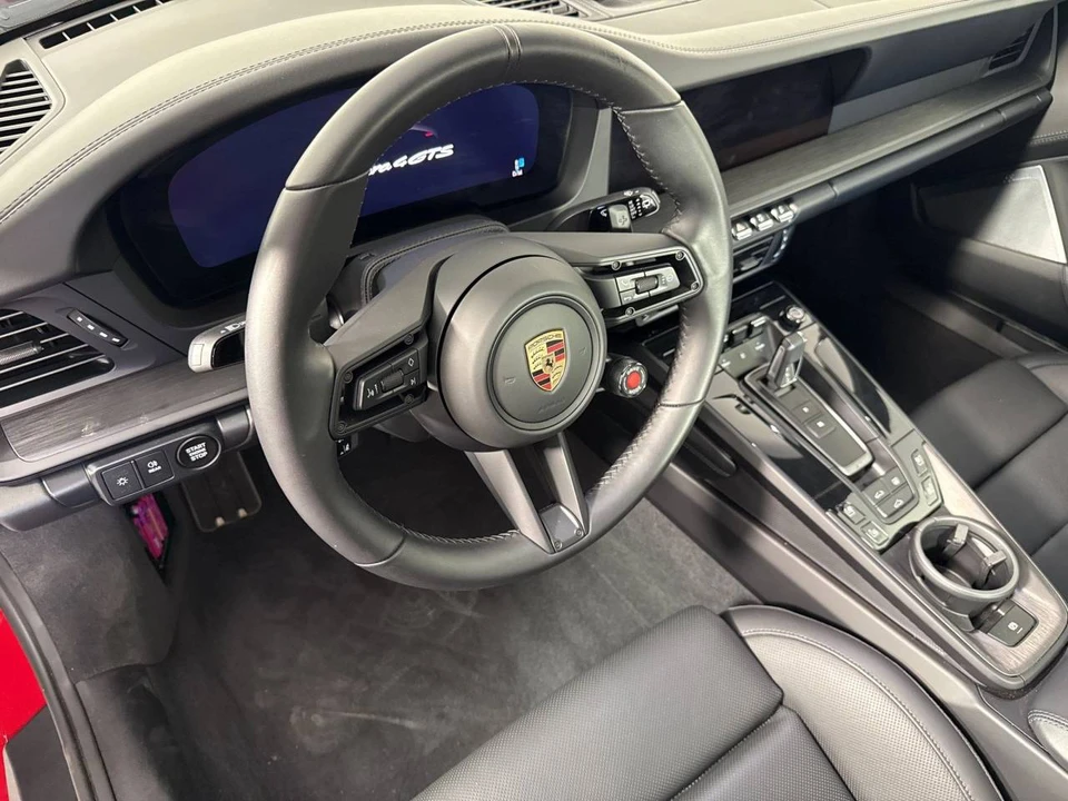 2025 Porsche 911 - Image 4 of 5