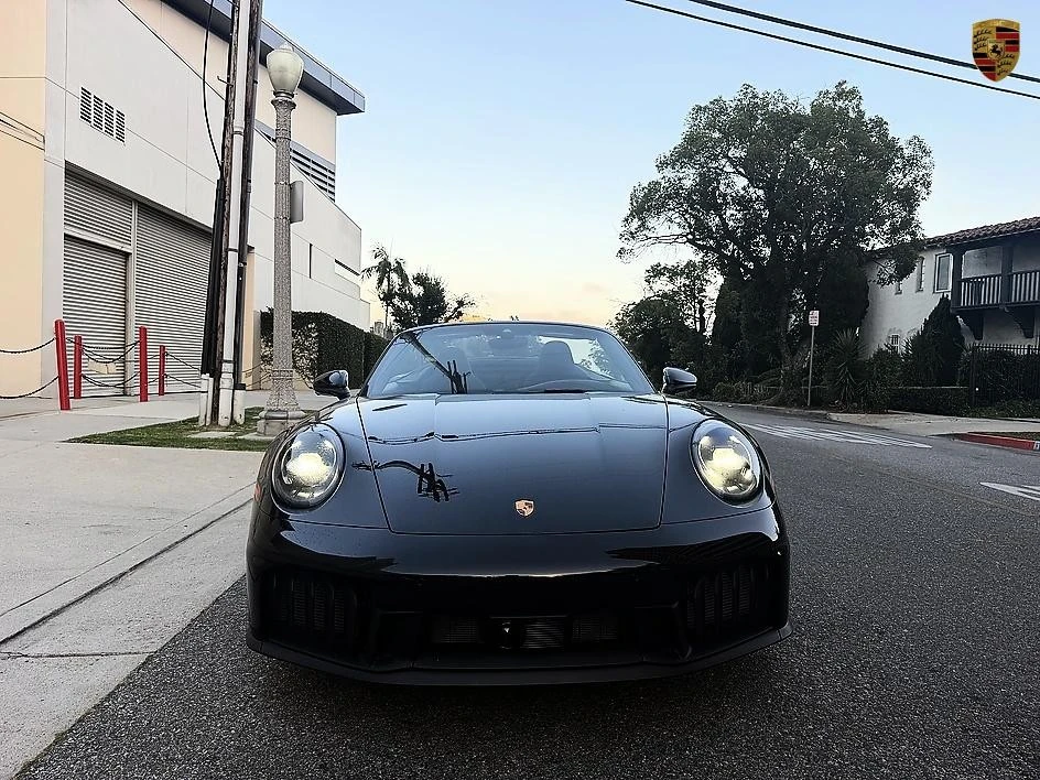 2025 Porsche 911 - Image 4 of 11