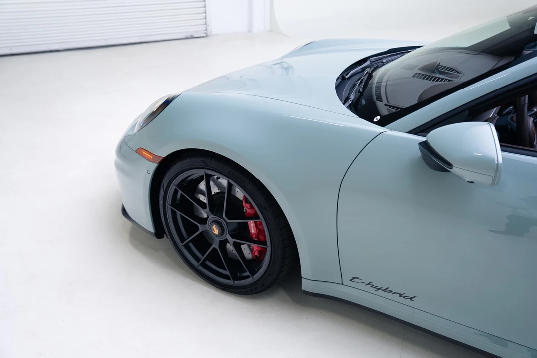 2025 Porsche 992 Carrera GTS - Image 12 of 21