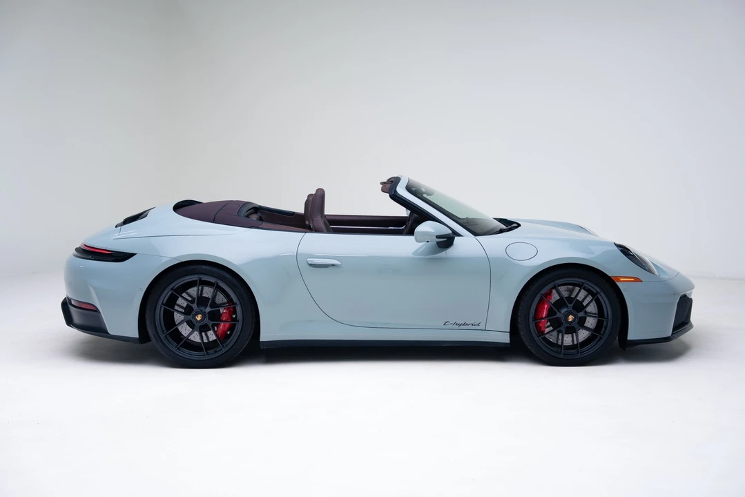 2025 Porsche 992 Carrera GTS - Image 15 of 21