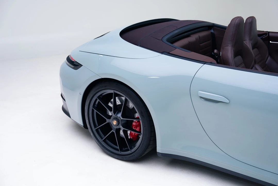 2025 Porsche 992 Carrera GTS - Image 19 of 21
