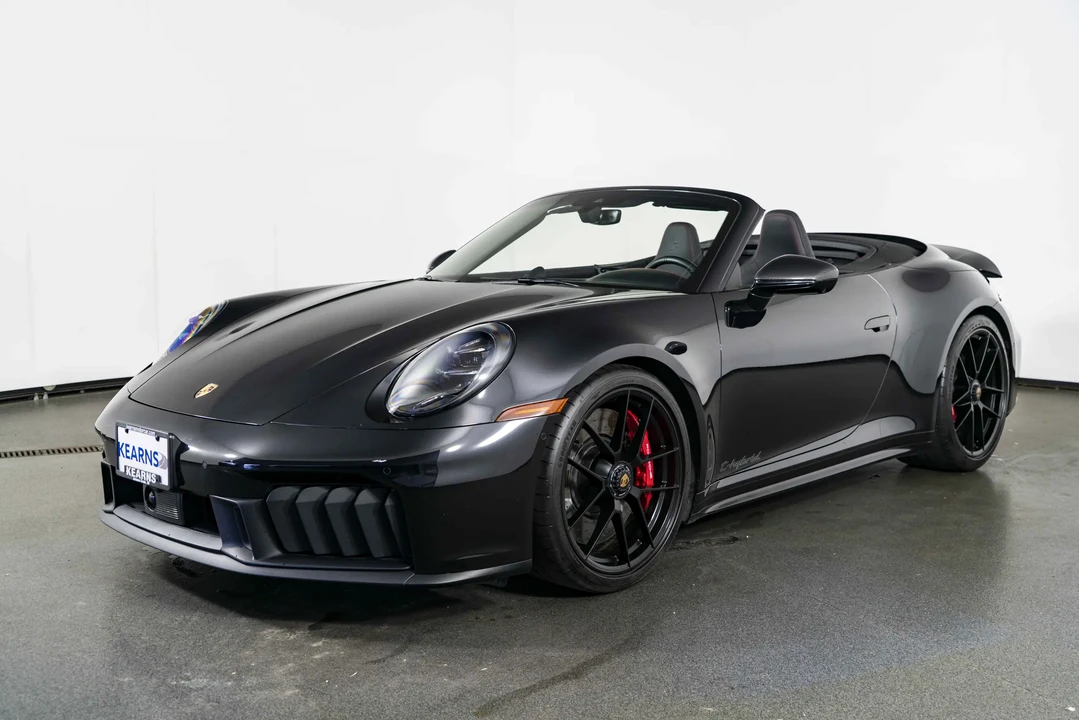 2025 Porsche 992 Carrera GTS - Image 4 of 31