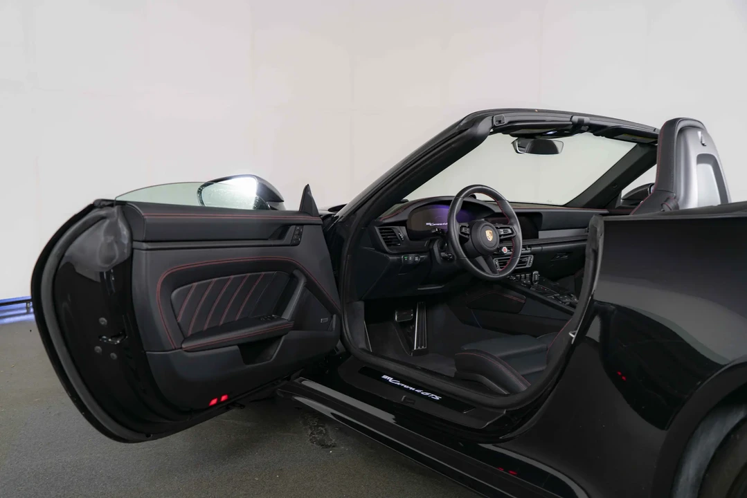 2025 Porsche 992 Carrera GTS - Image 14 of 31