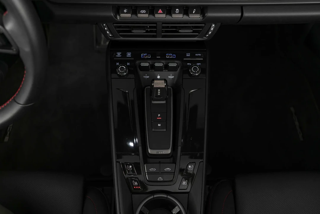 2025 Porsche 992 Carrera GTS - Image 21 of 31