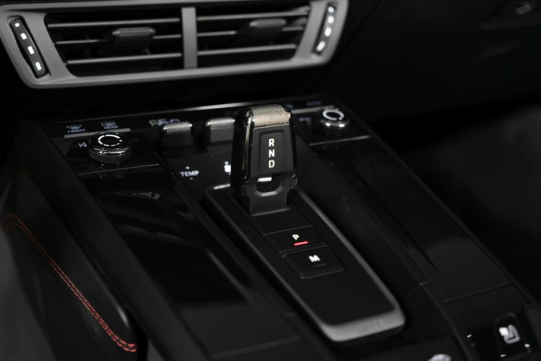 2025 Porsche 992 Carrera GTS - Image 22 of 31