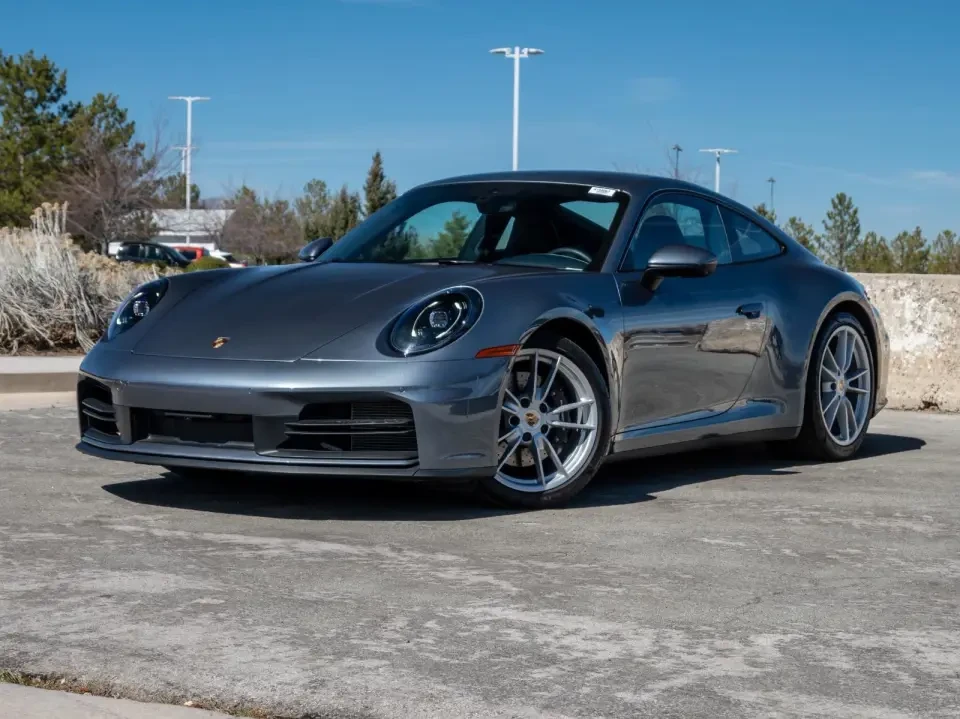 2025 Porsche 992 Carrera - Image 9 of 10