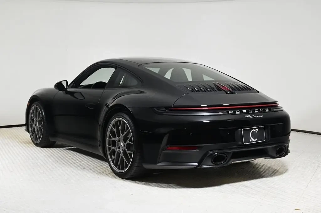 2025 Porsche 992 Carrera - Image 3 of 13